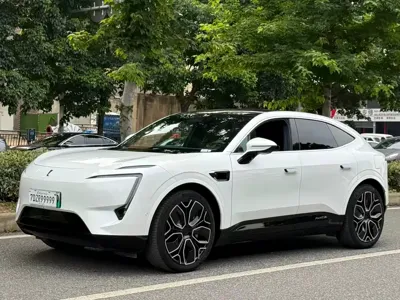 Avatr Avatr 11 · 2023 год