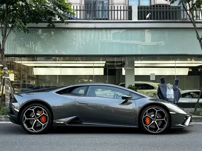 Lamborghini Huracán 2022, 29000 км, за 1850000 CNY