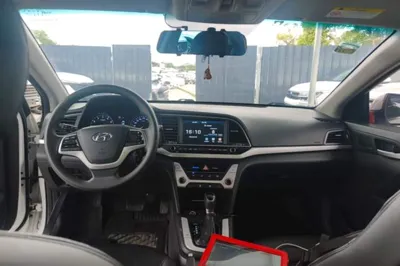 Hyundai Elantra (6th Generation 2016, 51300 км, за 51552.3 CNY - фото 12