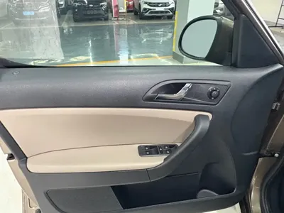 Skoda Yeti 2014, 87000 км, за 23700 CNY - фото 13