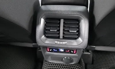 Volkswagen Tiguan 2023, 59592 км, за 42800000 KRW - фото 29