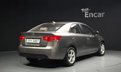 Kia Porte 2009, 97723 км, за 2390000 KRW - фото 2