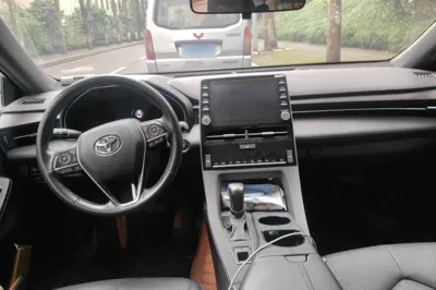 Toyota Avalon 2019, 70000 км, за 114457.41 CNY - фото 18