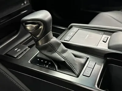Lexus ES 2021, 55000 км, за 148000 CNY - фото 20