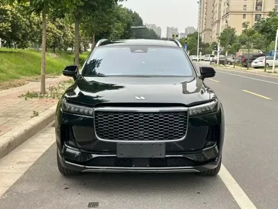 Li Auto Li ONE 2021, 60000 км, за 109800 CNY