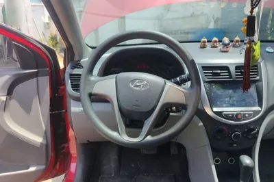 Hyundai Verna (older generation) 2016, 56400 км, за 33645.6 CNY - фото 7