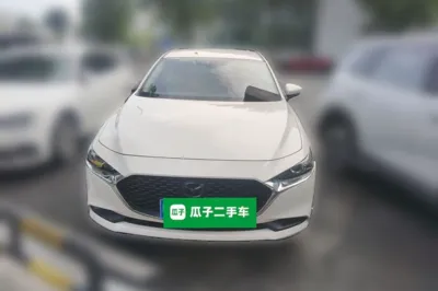 Mazda Mazda 3 Axela 2023, 28800 км, за 79617.82 CNY