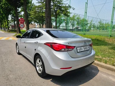 Hyundai Avante 2015, 99281 км, за 4200000 KRW