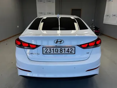 Hyundai Avante 2018, 113876 км, за 7400000 KRW