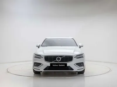 Volvo S60 2024, 10198 км, за 42500000 KRW