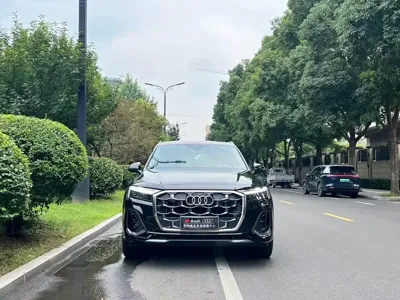 Audi Q7 2025, 1500 км, за 488000 CNY - фото 2