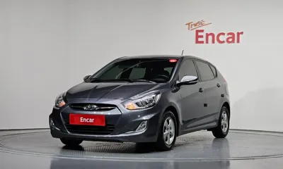 Hyundai Accent · 2012 год