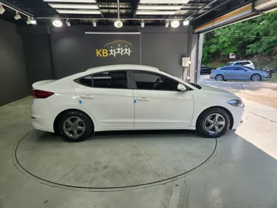 Hyundai Avante 2017, 224594 км, за 5400000 KRW - фото 8