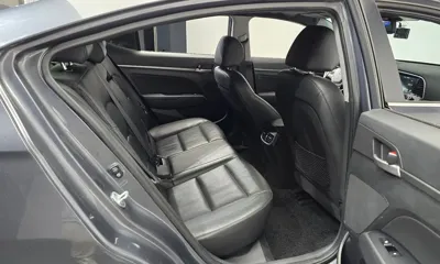 Hyundai Avante 2016, 93647 км, за 7200000 KRW - фото 11