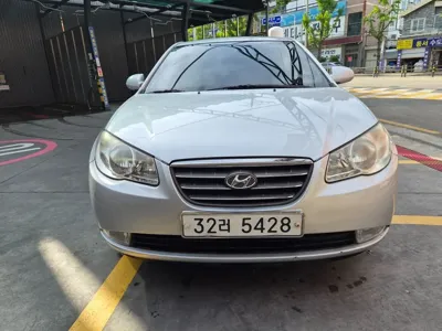 Hyundai Avante 2007, 128703 км, за 2000000 KRW