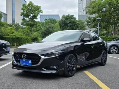 Mazda 3 Axela · 2023 год