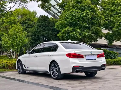 BMW 5 Series 2020, 107000 км, за 179800 CNY - фото 4