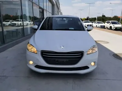 Peugeot 301 2014, 134800 км, за 11299 CNY