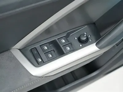 Audi Q3 2022, 36000 км, за 175000 CNY - фото 9