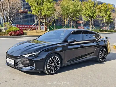 MG MG7 · 2023 год
