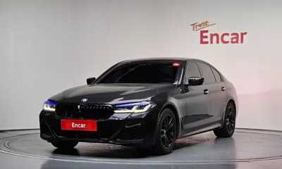 BMW 5-Series · 2017 год