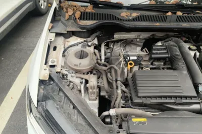 Volkswagen Golf Sportsvan 2016, 66300 км, за 55820.5 CNY - фото 23