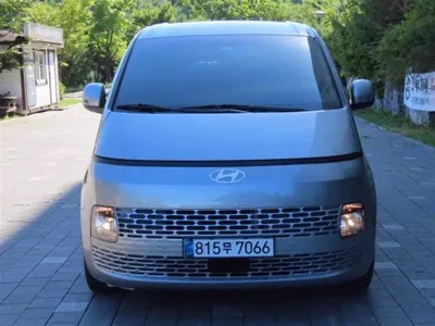 Hyundai Staria · 2025 год