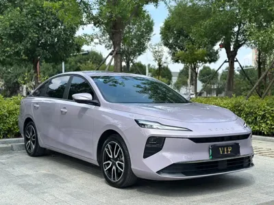 Roewe 荣威D6 2025, 6000 км, за 68800 CNY