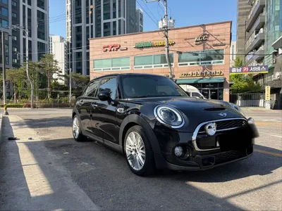 MINI Cooper 2017, 81100 км, за 16000000 KRW
