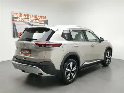 Nissan X-Trail 2021, 68400 км, за 84800 CNY