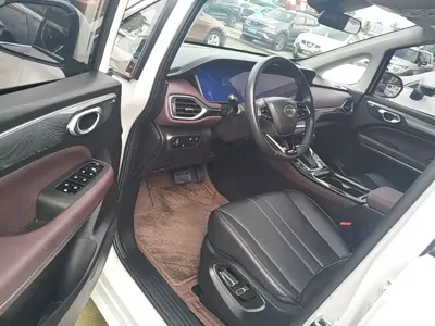 GAC Motor Trumpchi M6 2023, 30000 км, за 75600 CNY - фото 16