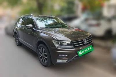 Volkswagen Tiguan L 2017, 105100 км, за 60264 CNY