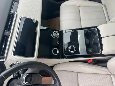 Land Rover Velar 2018, 67000 км, за 196000 CNY - фото 7