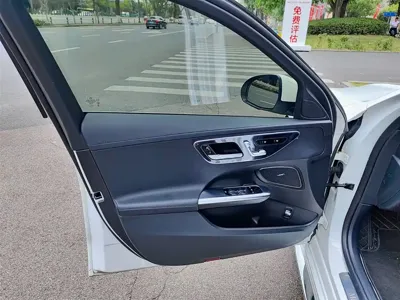 Mercedes-Benz C-Class 2025, 18000 км, за 212800 CNY - фото 6