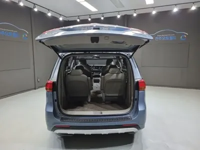 Kia Canival 2016, 120000 км, за 9800000 KRW - фото 20