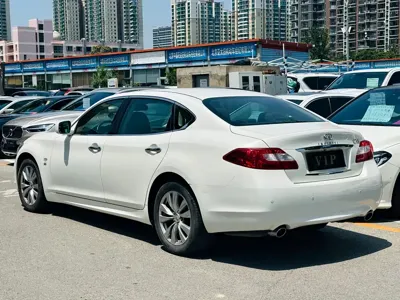 Infiniti Q70 2015, 60000 км, за 73800 CNY - фото 6