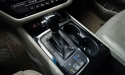 Kia Canival 2016, 177732 км, за 8900000 KRW - фото 9