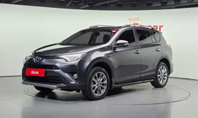 Toyota RAV4 · 2018 год