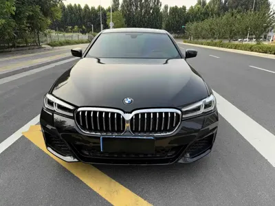 BMW 5 Series 2017, 100000 км, за 115800 CNY