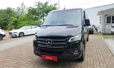 Mercedes-Benz Sprinter 2022, 51162 км, за 82800000 KRW