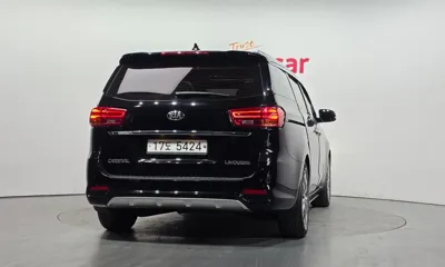 Kia Canival 2019, 71569 км, за 22000000 KRW