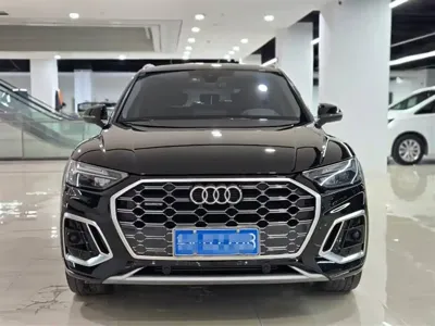 Audi Q5L 2022, 50000 км, за 176000 CNY