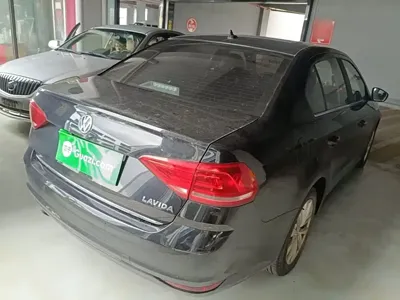 Volkswagen Lavida 2018, 83200 км, за 37300 CNY - фото 7
