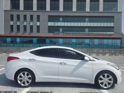 Hyundai Avante 2012, 117000 км, за 4500000 KRW