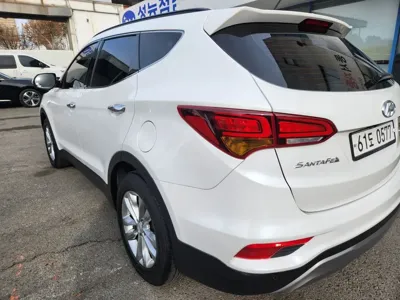 Hyundai Santafe 2016, 137999 км, за 9900000 KRW