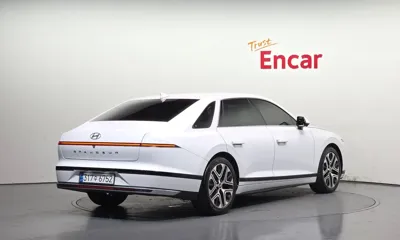 Hyundai Grandeur 2023, 31578 км, за 999990000 KRW