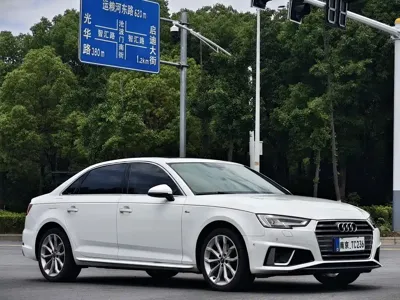 Audi A4L 2020, 110000 км, за 93800 CNY