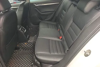 Skoda Octavia 2016, 96700 км, за 45709.55 CNY - фото 20