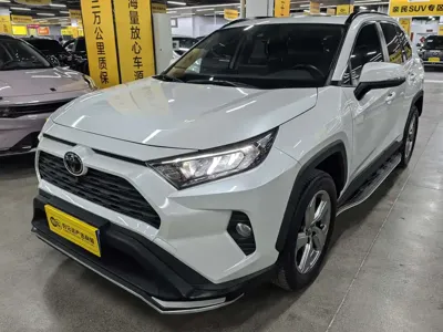 Toyota RAV4 · 2022 год
