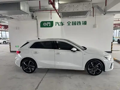 Audi A3 2023, 19000 км, за 136000 CNY
